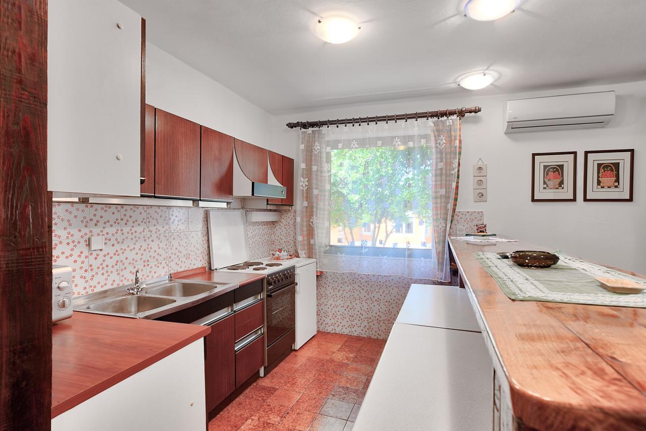 Vesna Apartment Pjescana Uvala Ngoại thất bức ảnh