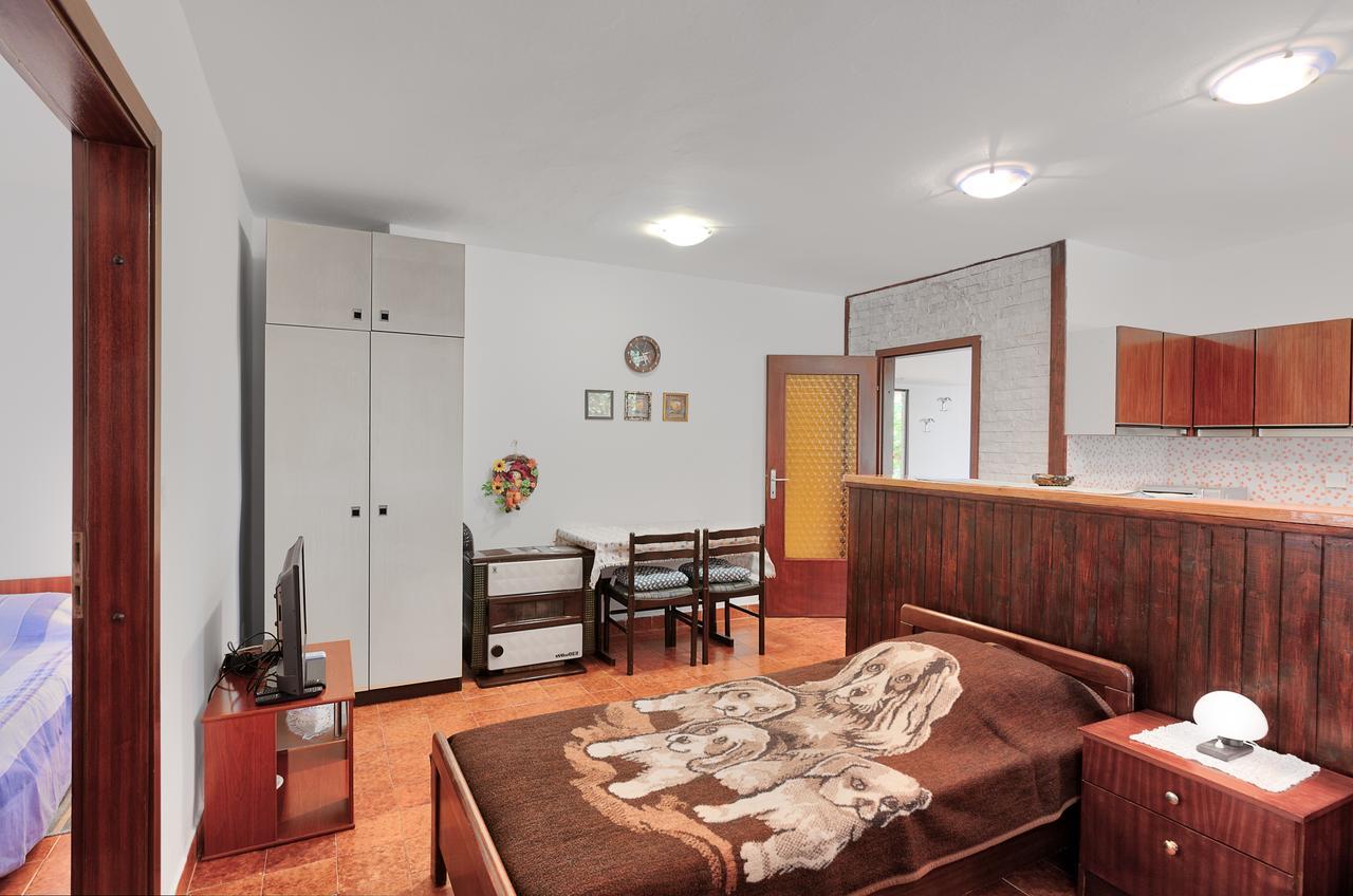 Vesna Apartment Pjescana Uvala Ngoại thất bức ảnh